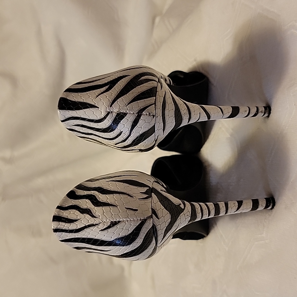 Steve Madden Zebra Print Velour Heels Gem